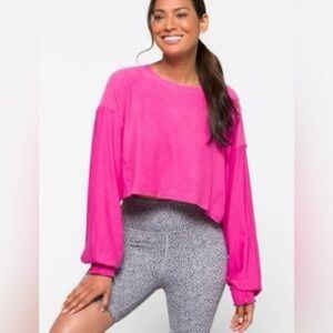 Free People - Movement Surfside Living Magenta Pink Cropped Overside Top Size XS